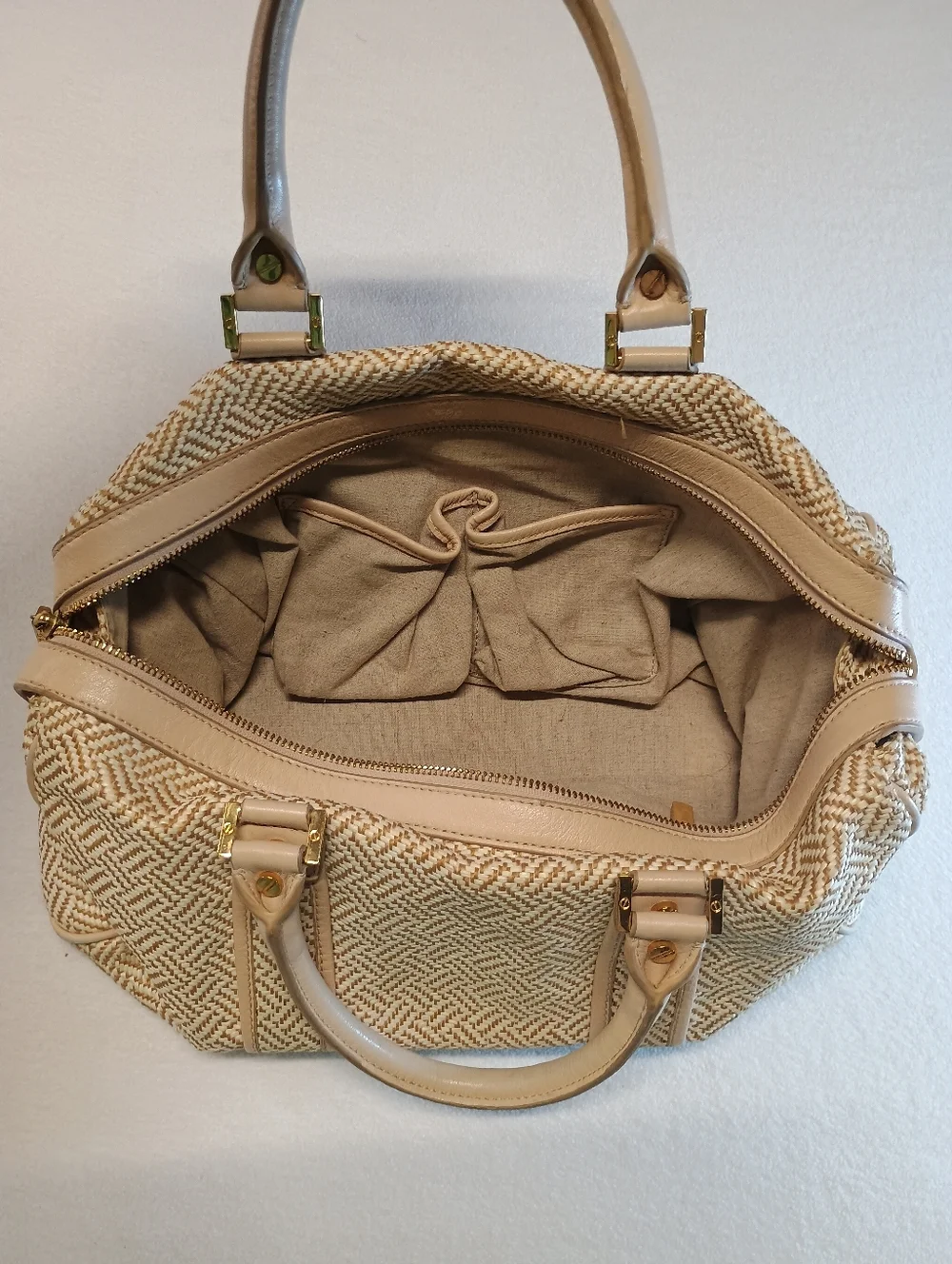 Tory Burch Vintage Woven Beige Weekend Duffel Bag - Unbranded - Picture 7 of 13